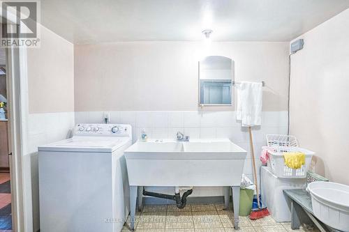 22 Datchet Rd, Toronto, ON - Indoor Photo Showing Bathroom