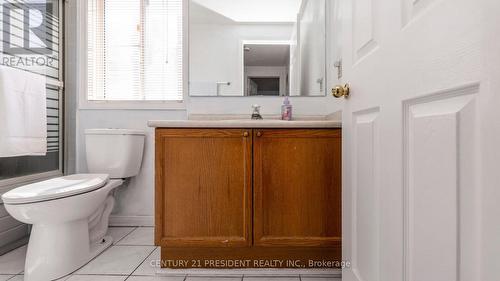 54 Beaconsfield Avenue, Brampton, ON - Indoor Photo Showing Bathroom