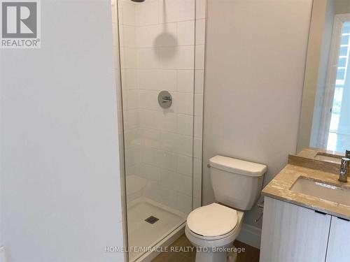 1712 - 4055 Parkside Village Drive, Mississauga, ON - Indoor Photo Showing Bathroom
