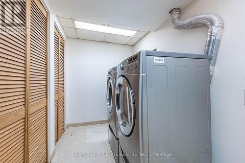 #32 -3025 Cedarglen Gate, Mississauga, ON - Indoor Photo Showing Laundry Room