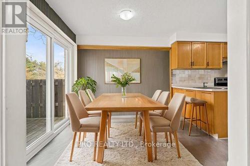 7 - 4 Farnham Drive, Brampton (Northwood Park), ON - Indoor Photo Showing Dining Room