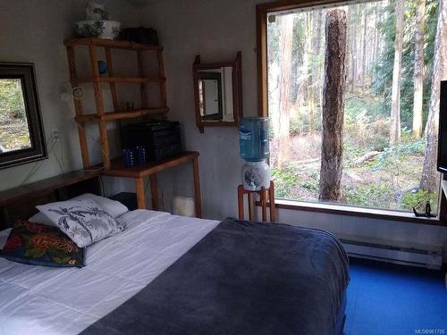 334 Halibut Hill Rd, Mudge Island, BC - Indoor Photo Showing Bedroom