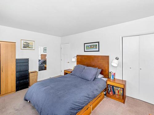 3284 Megaw Pl, Saanich, BC - Indoor Photo Showing Bedroom