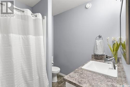 130 Wyant Lane, Saskatoon, SK - Indoor Photo Showing Bathroom