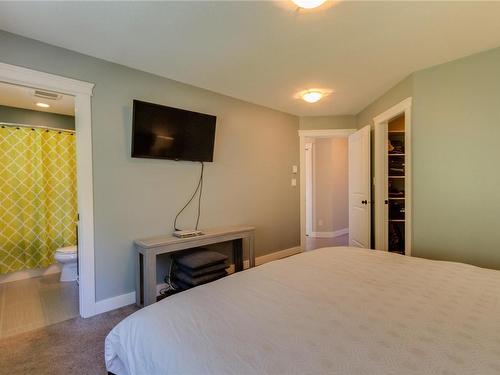 481 Nottingham Dr, Nanaimo, BC - Indoor Photo Showing Bedroom