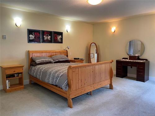 5323 Highland Dr, Port Alberni, BC - Indoor Photo Showing Bedroom