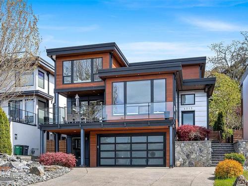 4015 Rainbow St, Saanich, BC - Outdoor With Facade