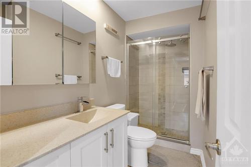 1821 Walkley Road Unit#35, Ottawa, ON - Indoor Photo Showing Bathroom