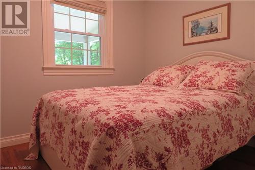 191 Tammy'S Cove Road, Miller Lake, ON - Indoor Photo Showing Bedroom