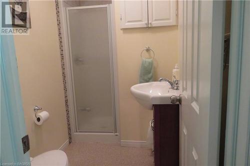 191 Tammy'S Cove Road, Miller Lake, ON - Indoor Photo Showing Bathroom