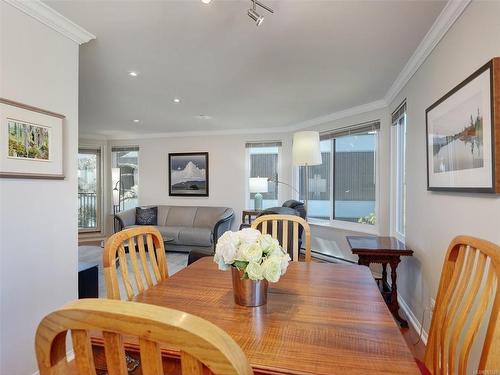 314-1149 Rockland Ave, Victoria, BC - Indoor Photo Showing Dining Room