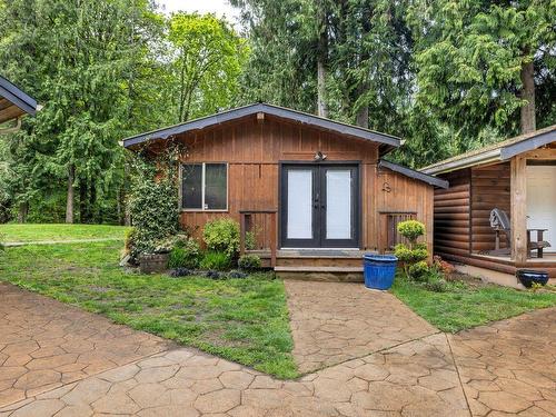 3145 Yellow Point Rd, Ladysmith, BC - Outdoor With Exterior