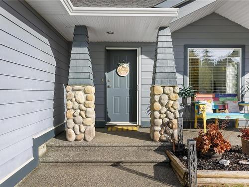 155 Hamilton Ave, Parksville, BC - Outdoor With Exterior
