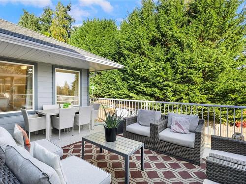 155 Hamilton Ave, Parksville, BC - Outdoor With Deck Patio Veranda With Exterior