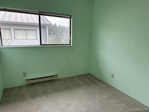 1-8805 Central St, Port Hardy, BC - Indoor Photo Showing Other Room
