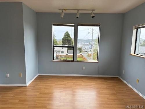 1-8805 Central St, Port Hardy, BC - Indoor Photo Showing Other Room
