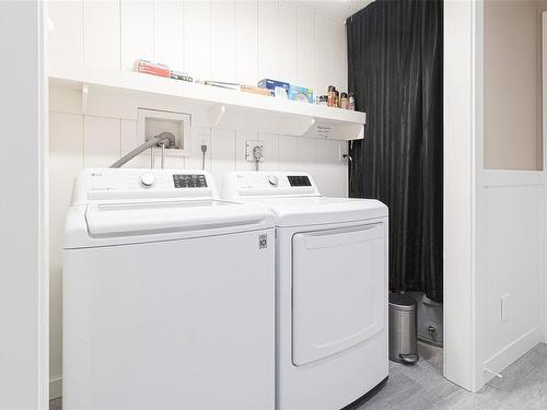 772 Treanor Ave, Langford, BC - Indoor Photo Showing Laundry Room