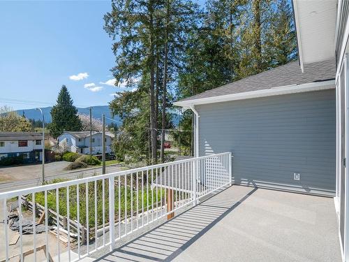 2466 Rosstown Rd, Nanaimo, BC - Outdoor With Exterior