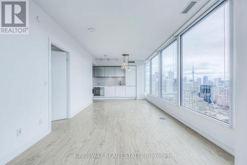 #4206 -85 Wood St, Toronto, ON - Indoor Photo Showing Other Room