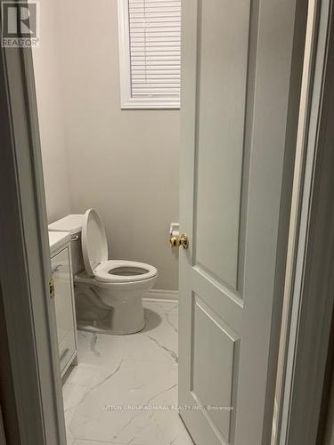 40 Redfinch Crescent, Vaughan, ON - Indoor Photo Showing Bathroom
