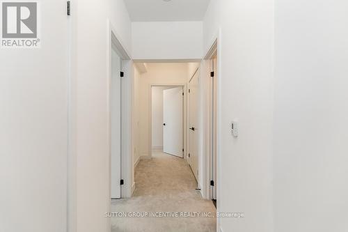 #404 -6 Spice Way, Barrie, ON - Indoor Photo Showing Other Room