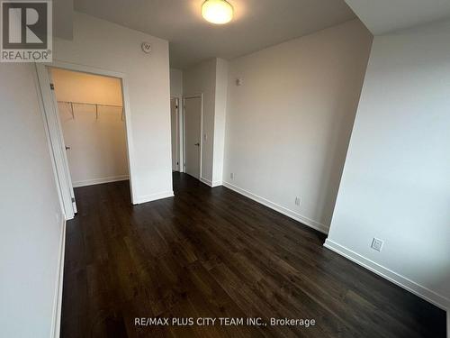#405 -56 Lakeside Terr, Barrie, ON - Indoor Photo Showing Other Room