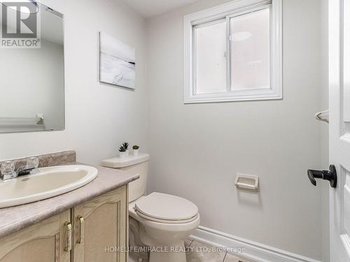 15 Flatlands Way, Brampton, ON - Indoor Photo Showing Bathroom