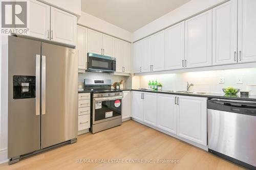 3028 - 3888 Duke Of York Boulevard, Mississauga, ON - Indoor Photo Showing Kitchen With Stainless Steel Kitchen