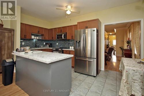 6565 Song Bird Cres, Mississauga, ON - Indoor Photo Showing Kitchen