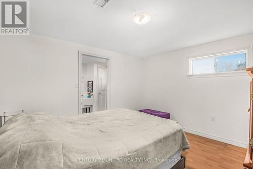 225 Pleasant Pt Rd, Kawartha Lakes, ON - Indoor Photo Showing Bedroom