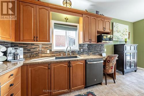 25 Richdale Dr, Hamilton, ON - Indoor Photo Showing Kitchen