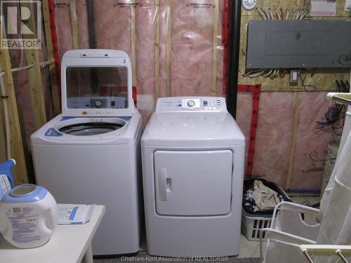 44 Homesteads Drive, Tilbury, ON - Indoor Photo Showing Laundry Room
