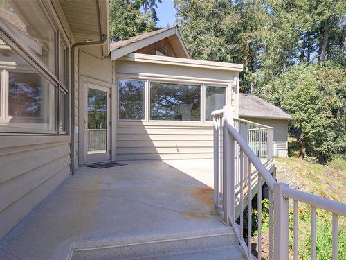 558 Wilderness Pl, Sooke, BC - Outdoor With Exterior