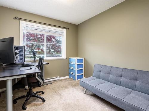 102-129 Back Rd, Courtenay, BC - Indoor Photo Showing Office