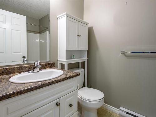 102-129 Back Rd, Courtenay, BC - Indoor Photo Showing Bathroom