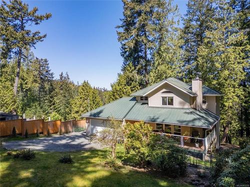 4608 Ketch Rd, Pender Island, BC - Outdoor