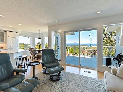 5386 Georgiaview Cres, Nanaimo, BC - Outdoor With Body Of Water With View