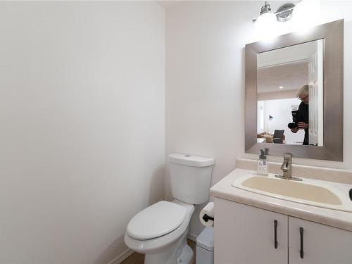 3281 Mary Anne Cres, Colwood, BC - Indoor Photo Showing Bathroom