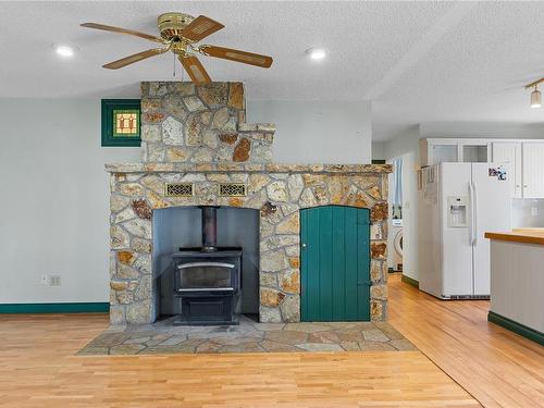 7110 Peterson Rd, Lantzville, BC - Indoor Photo Showing Other Room With Fireplace