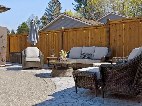 423 Craig St, Parksville, BC - Outdoor With Deck Patio Veranda With Exterior