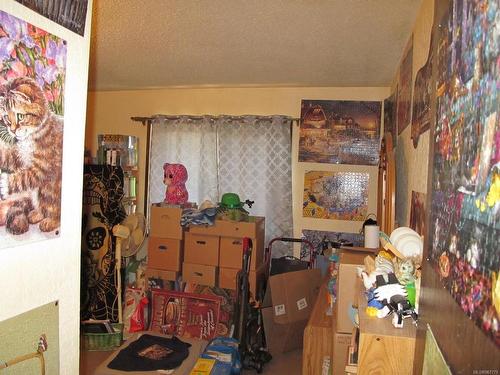 410-3235 Quadra St, Saanich, BC - Indoor Photo Showing Other Room