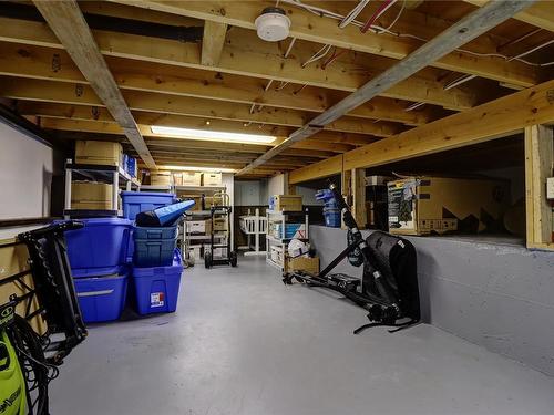 5758 Broadway Rd, Nanaimo, BC - Indoor Photo Showing Other Room
