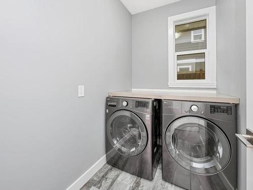 1023 Englewood Ave, Langford, BC - Indoor Photo Showing Laundry Room