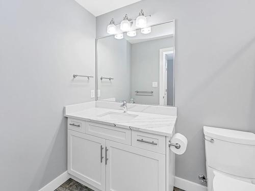 1023 Englewood Ave, Langford, BC - Indoor Photo Showing Bathroom