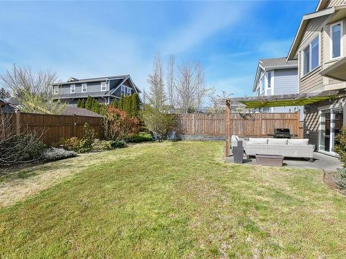 2685 Rydal Ave, Cumberland, BC - Outdoor