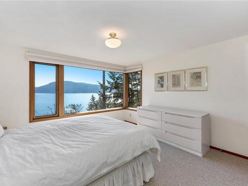 187 Quarry Dr, Salt Spring, BC - Indoor Photo Showing Bedroom