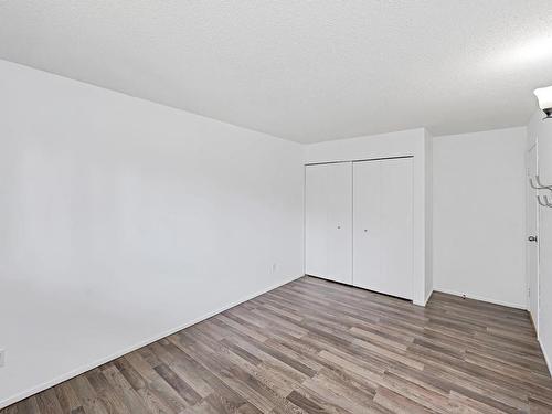 542 Carnation Pl, Saanich, BC - Indoor Photo Showing Other Room