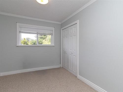 9559 Lapwing Pl, Sidney, BC - Indoor Photo Showing Other Room