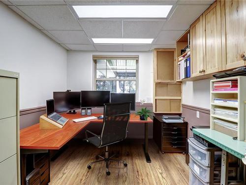 701 Nimpkish Heights Rd, Hyde Creek, BC - Indoor Photo Showing Office