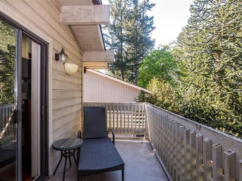 1075 Quailwood Pl, Saanich, BC - Outdoor With Deck Patio Veranda With Exterior